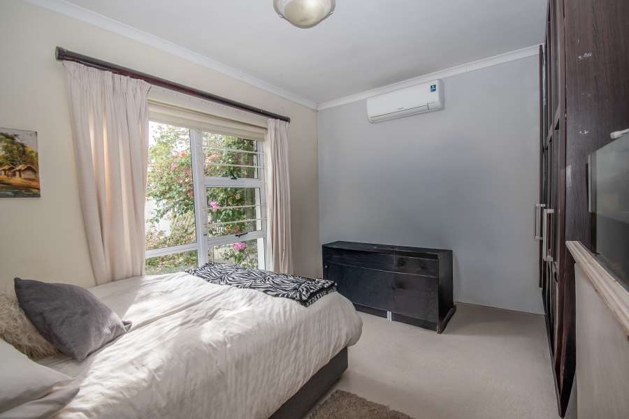 3 Bedroom Property for Sale in Heldervue Western Cape